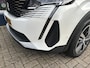 Peugeot 5008 1.2 Turbo 130 PK Allure Pack | Trekhaak | 7-Zitplaatsen | Navigatie | Full LED Verlichting | Stoelverwarming | Keyless Entry & Start | Electrische Achterklep | Climate Control Adaptief | Cruise Control | 18" Lichtmetalen Velgen | Camera | Dode Hoek Detectie |