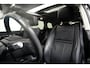 Land Rover Range Rover Evoque 1.5 P300e AWD Panoramadak | Rondomzichtcamera | Lederen bekleding | LED | Navigatie | Stoelverwarming | Climate | Achteruitrijcamera | Airco (automatisch) | Cruise control