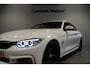 BMW 4-Serie 430i Coupé M-Sport/// | Trekhaak | H/K Sound | Head-Up Display | LED | PDC |