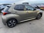 Toyota Yaris 1.5 Hybrid 115 First Edition Navigatie Apple CarPlay/Android Auto, achteruitrij camera, adaptieve cruise control, keyless, NL auto!
