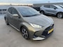 Toyota Yaris 1.5 Hybrid 115 First Edition Navigatie Apple CarPlay/Android Auto, achteruitrij camera, adaptieve cruise control, keyless, NL auto!