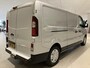 Nissan NV300 2.0 dCi 145 L2H1 Acenta 145 PK | Achteruitrijcamera | Parkeersensoren Achter | Navigatie | Dubbele Deuren Achter | Zijschuifdeur Rechts | Bluetooth | Airco | Elektrische Ramen | Trekhaak | Verlichting Automatisch |