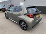 Toyota Yaris 1.5 Hybrid 115 First Edition Navigatie Apple CarPlay/Android Auto, achteruitrij camera, adaptieve cruise control, keyless, NL auto!
