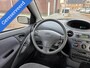 Toyota Yaris 1.3-16V SCHADE 2001 75dkm Airco/CV/APK3-2026