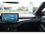 Ford Focus Wagon 1.0 EcoBoost Hybrid ST Line X | Climate Control | Cruise Control | Panoramadak | 18" LMV | Bang & Olufsen Premium Geluidsysteem | Elektrisch Bedienbare Kofferklep | Achteruirij Camera | Winterpakket | Apple Carplay/Android Auto |