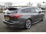Ford Focus Wagon 1.0 EcoBoost Hybrid ST Line X | Climate Control | Cruise Control | Panoramadak | 18" LMV | Bang & Olufsen Premium Geluidsysteem | Elektrisch Bedienbare Kofferklep | Achteruirij Camera | Winterpakket | Apple Carplay/Android Auto |