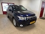 Mitsubishi Outlander 2.0 Intense+ 7-Persoons | Trekhaak | Navi