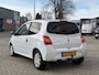 Renault Twingo 1.2-16V Dynamique / Schuifkanteldak / Airco / Cruise Control / Trekhaak / Allseason Banden /