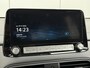 Hyundai Kona Electric EV Comfort 64 kWh / SOH 100% / Trekhaak 300KG / Navigatie / KRELL Audio / Adaptive Cruise Control / Climate Control / Achteruitrijcamera /