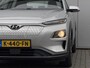 Hyundai Kona Electric EV Comfort 64 kWh / SOH 100% / Trekhaak 300KG / Navigatie / KRELL Audio / Adaptive Cruise Control / Climate Control / Achteruitrijcamera /