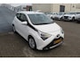 Toyota Aygo 1.0 VVT-i x-play Lage kilometerstand/Achteruitrijcamera/App connect/Airco/Orig. NL auto/Begrenzer
