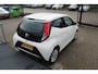 Toyota Aygo 1.0 VVT-i x-play Lage kilometerstand/Achteruitrijcamera/App connect/Airco/Orig. NL auto/Begrenzer