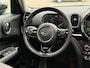 MINI Countryman Mini 2.0 Cooper S E ALL4 Chili | 100% Dlr onderhouden | Glazen schuif-kantel dak | Stoelverwarming | DAB | Climate Control | Key-less | Navigatie | Elektrische achterklep |