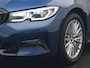 BMW 3-Serie Touring 320e Sportline Plug In Hybrid 204pk Dealer O.H PHEV | Trekhaak Af Fabriek | Panodak | Laser LED | Head Up | 360 Camera | Lederen Sportstoelen Verwarmd | Keyless | Navigatie | Blis | Virtual | DAB |