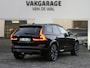 Volvo XC60 2.0 Recharge T8 AWD R-Design | Black Optic | Luchtvering | 360°-camera | Panoramadak | Trekhaak | Stuur-/Stoelverwarming | Apple-/Android Carplay | ACC | Dodehoek detectie | Contourstoelen