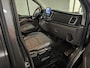Ford Transit Custom 320 2.0 TDCI L2H1 Platinum Edition met o.a. een trekhaak, dodehoek detectie, elektrisch verwarmbare voorstoelen en een elektrisch verwarmbare voorruit
