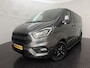 Ford Transit Custom 320 2.0 TDCI L2H1 Platinum Edition met o.a. een trekhaak, dodehoek detectie, elektrisch verwarmbare voorstoelen en een elektrisch verwarmbare voorruit