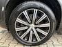 Volvo XC90 B5 AWD Inscription Intro Edition | Diesel | Luchtvering | Trekhaak | Harman Kardon | Woolblend bekleding | Adaptieve cruise control | Stoel en stuurwielverwarming | BLIS | Camera |