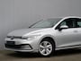 Volkswagen Golf 1.0 eTSI Life Business 111 Pk Automaat Navigatie / Apple Carplay / DAB / Camera