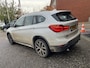 BMW X1 sDrive20i Executive X-Line // LED // LEDER // HEAD-UP DISPLAY // ELEK. ACHTERKLEP // NAVI // PDC V+A //