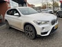 BMW X1 sDrive20i Executive X-Line // LED // LEDER // HEAD-UP DISPLAY // ELEK. ACHTERKLEP // NAVI // PDC V+A //