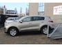 Kia Sportage 1.6 GDI DynamicLine Afn.Trekhaak/Navigatie/Achteruitrijcamera/Bluetooth/Licht metalen velgen/Climate control/Cruise control