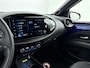 Toyota Aygo X 1.0 VVT-i MT Premium | Elektrisch vouwdak | Stoelverwarming | LM velgen | Camera | Climate Control | Parkeersensoren |