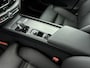Volvo XC60 2.0 T6 Plug-in hybrid AWD Plus Dark | Trekhaak | PDC + 360 camera | Panoramadak | Stoel + Stuurverwarming | Stoelgeheugen | Lederen bekleding |