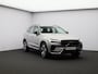 Volvo XC60 T6 AWD Plug-in hybrid AWD Plus Dark / Trekhaak / Pan. dak / Elektr. bed. stoelen / Stoel+stuur+achterbankverwarming