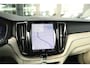 Volvo XC60 2.0 T8 Plug-in hybrid AWD Ultimate Dark Pano Lucht HuD H&K Memory El.Haak Massage/Koeling Keyless Bliss