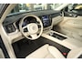 Volvo XC60 2.0 T8 Plug-in hybrid AWD Ultimate Dark Pano Lucht HuD H&K Memory El.Haak Massage/Koeling Keyless Bliss