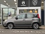 Fiat Panda 1.0 Hybrid City Life | Navigatie via Carplay | 3 Zitplaatsen | Airco | Dakrails | Hoge instap | City functie  | Metaallak | Electrische ramen |