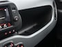 Fiat Panda 1.0 Hybrid City Life | Navigatie via Carplay | 3 Zitplaatsen | Airco | Dakrails | Hoge instap | City functie  | Metaallak | Electrische ramen |