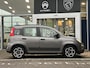 Fiat Panda 1.0 Hybrid City Life | Navigatie via Carplay | 3 Zitplaatsen | Airco | Dakrails | Hoge instap | City functie  | Metaallak | Electrische ramen |