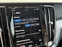 Volvo V60 T6 Automaat Recharge Plus Dark, Premium audio By Harman Kardon | 360 Graden Camera | Panorama Dak | Verwarmde Voorstoelen En Achterbank | Trekhaak | Verwarmbare Voorruit