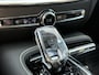 Volvo V60 T6 Automaat Recharge Plus Dark, Premium audio By Harman Kardon | 360 Graden Camera | Panorama Dak | Verwarmde Voorstoelen En Achterbank | Trekhaak | Verwarmbare Voorruit