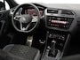 Volkswagen Tiguan 1.4 TSI eHybrid R-Line Business 245PK DSG Black Style | Led Matrix | Stoelverwarming | Camera | Keyless | Side assist