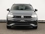 Volkswagen Tiguan 1.4 TSI eHybrid R-Line Business 245PK DSG Black Style | Led Matrix | Stoelverwarming | Camera | Keyless | Side assist