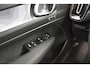 Volvo XC40 1.5 T5 Plug-in hybrid Ultimate Dark SOH 97% Pano Cam Dhoek El-stoelen + Aklep Harman Kardon