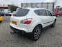 Nissan Qashqai 1.6 Acenta | Met o.a. panoramadak, 360 graden camera, climate control, cruise control