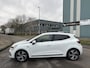 Renault Clio 1.3i TCe R.S. Line Automaat 130 PK. Prachtige auto van de eerste eigenaar !!!! Auto rijdt helemaal nieuw en alle keuringen toegestaan !!