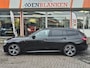 BMW 3-Serie Touring 320e High Executive M Pakket BJ.2021 / Panodak / Leder / Navi / Camera / Digi Dashb. / 19"Lmv !!