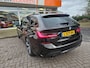 BMW 3-Serie Touring 320e High Executive M Pakket BJ.2021 / Panodak / Leder / Navi / Camera / Digi Dashb. / 19"Lmv !!