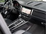 Porsche Macan 2.0 | Facelift | Panoramadak | Luchtvering | Sport-Chrono