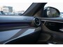 Mercedes-Benz C-klasse 180 AMG Line | Pano | Sfeer | Led | Cruise | Trekhaak | Camera
