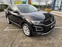 Volkswagen T-Roc 1.5 TSI Sport | LED | Camera | Navi | Cruise C. | St.kachel |