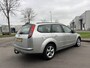 Ford Focus Wagon 1.8-16V Futura 126 PK Betrouwbare en zeer fijn rijdende auto !!! Alles werkt aan de auto !! Dus de airco ook !
