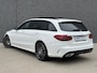 Mercedes-Benz C-klasse C200 AMG 4matic Night | Panoramadak | Dodehoekassistent | Rijstrookassistent | Sfeerverlichting | CarPlay |