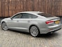 Audi A5 Sportback 35 TFSI S-line Automaat | Quantumgrijs | LED verlichting | Climate & cruise control | Getint glas | 19 inch velgen | Elektrisch bedienbare achterklep | Parkeersensoren achter