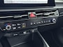 Kia Niro EV DYNAMICPLUSLINE 64.8 kWh | TREKHAAK | NAVI | CLIMA | CRUISE | CAMERA | OPEN DAK | STUUR- & STOELVERWARMING | LEDER | ELEKTRISCHE ACHTERKLEP | 17'' LM VELGEN | FABRIEKSGARANTIE GELDIG T/M 5-2030! | PRIVACY GLASS |